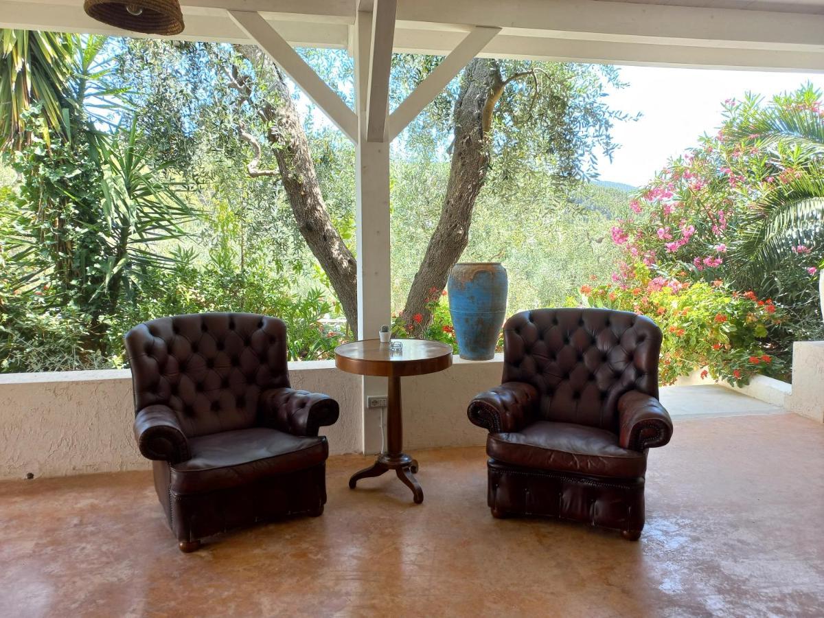 מאטינאטה Hmo Glamping & Suites In Vignanotica מראה חיצוני תמונה
